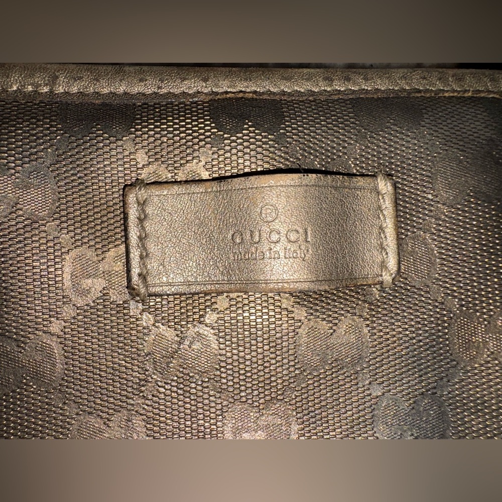 Gucci Green Shoulder Bag Luxurious Design - Picture 2 of 16